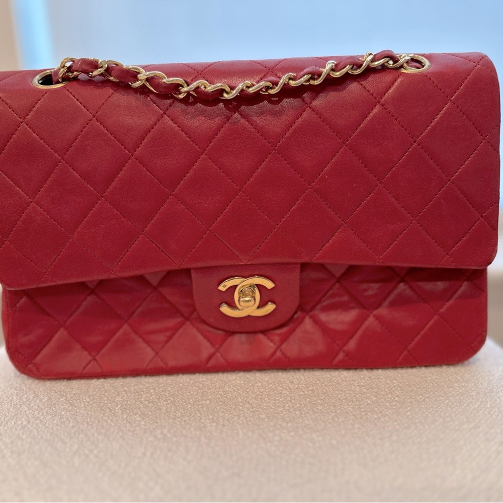 CHANEL Quilted Shoulder Bag in Red with Gold Hardware
